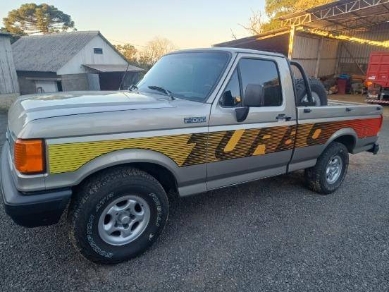 FORD F-1000 3.9 SUPER SÉRIE 4X2 CS 8V TURBO DIESEL 2P MANUAL